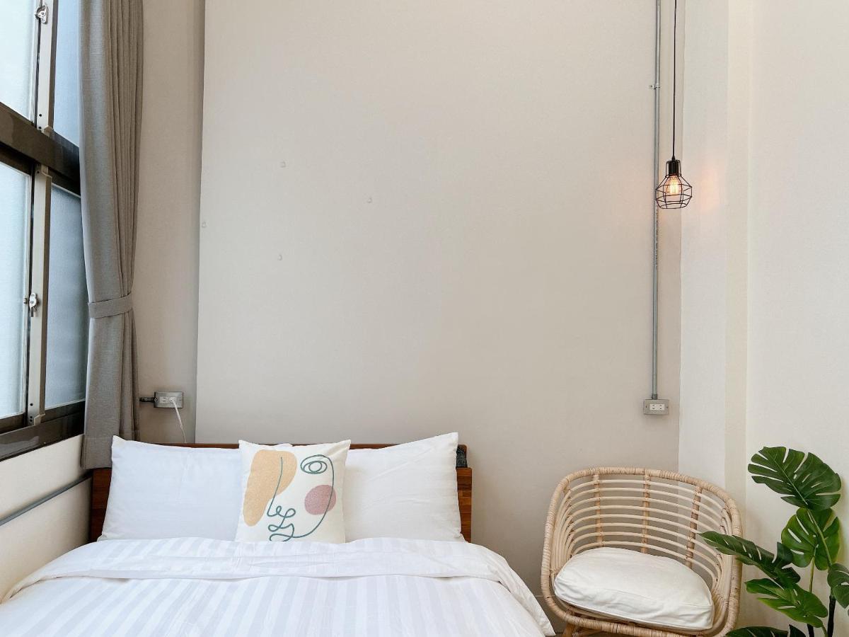 Relax Inn Tainan Exterior photo